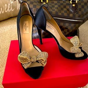 🌹🌹🌹🌹👠👠👠👠👠👠VALENTINO GARAVANI👠👠👠👠👠 pumps